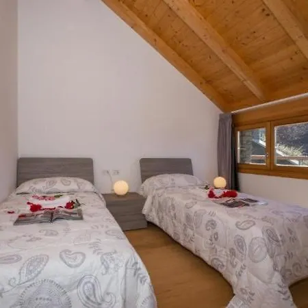 Holiday home House With 3 Bedrooms T5 Bellano